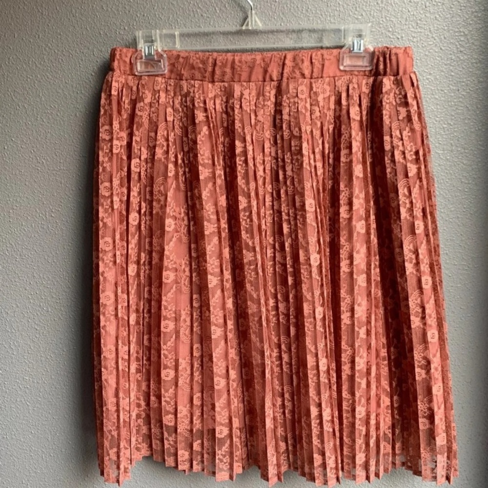 Pink Lace mini Skirt
